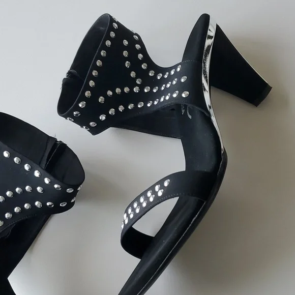 Onex studded black sandal. - Picture 1 of 7